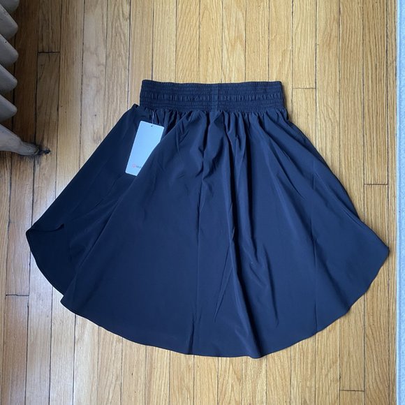 Lululemon The Everyday Skirt Sz 8 NWT - Picture 2 of 5